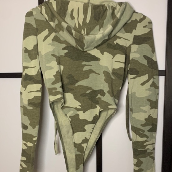 G - String, Bodysuit, Army Print W/ HOOD🥑 - Picture 2 of 3
